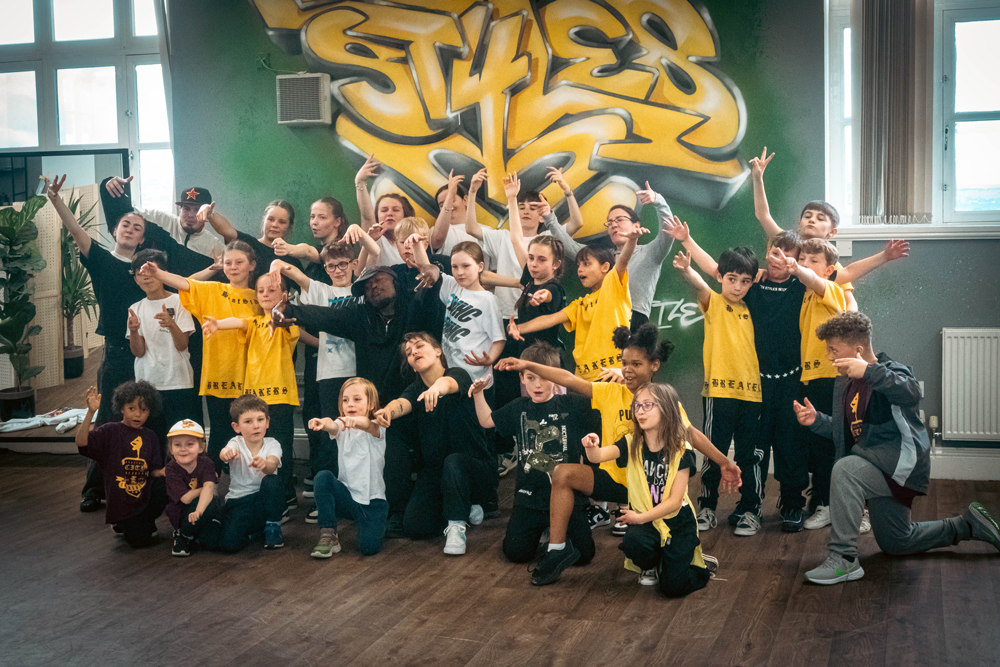 Bboy Tobi workshop group shot