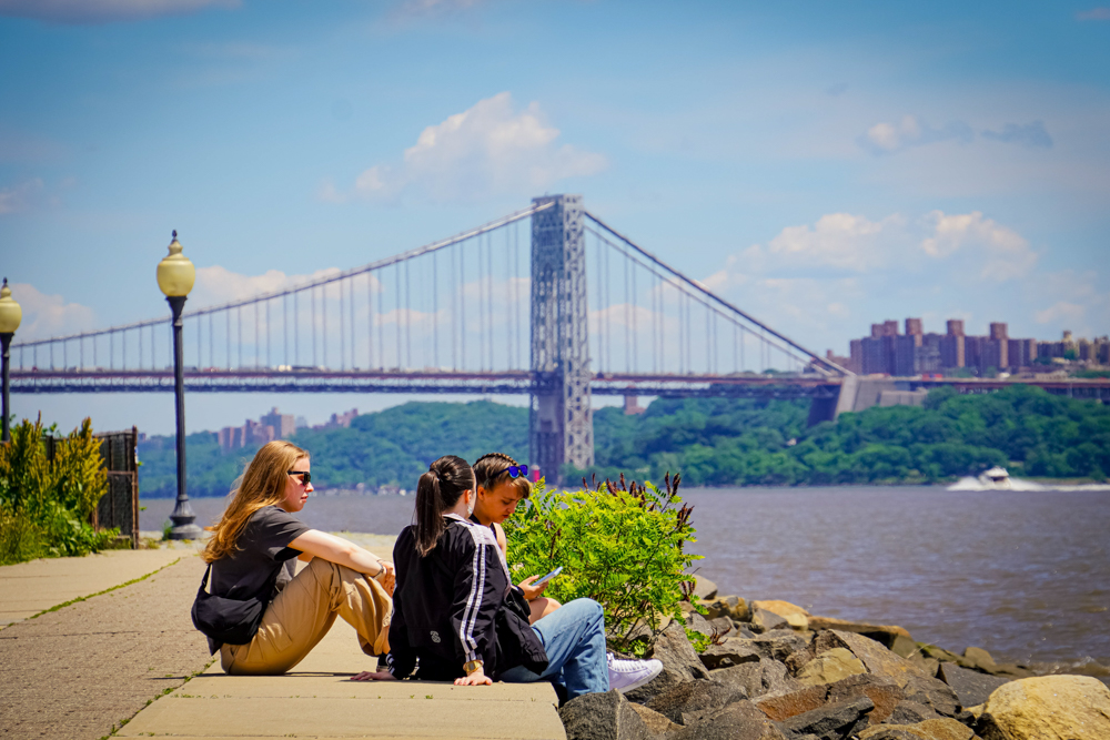 Clean North Crew Bgirls by the Hudson River